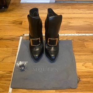 McQueen, black, platform, bold, black ankle booties